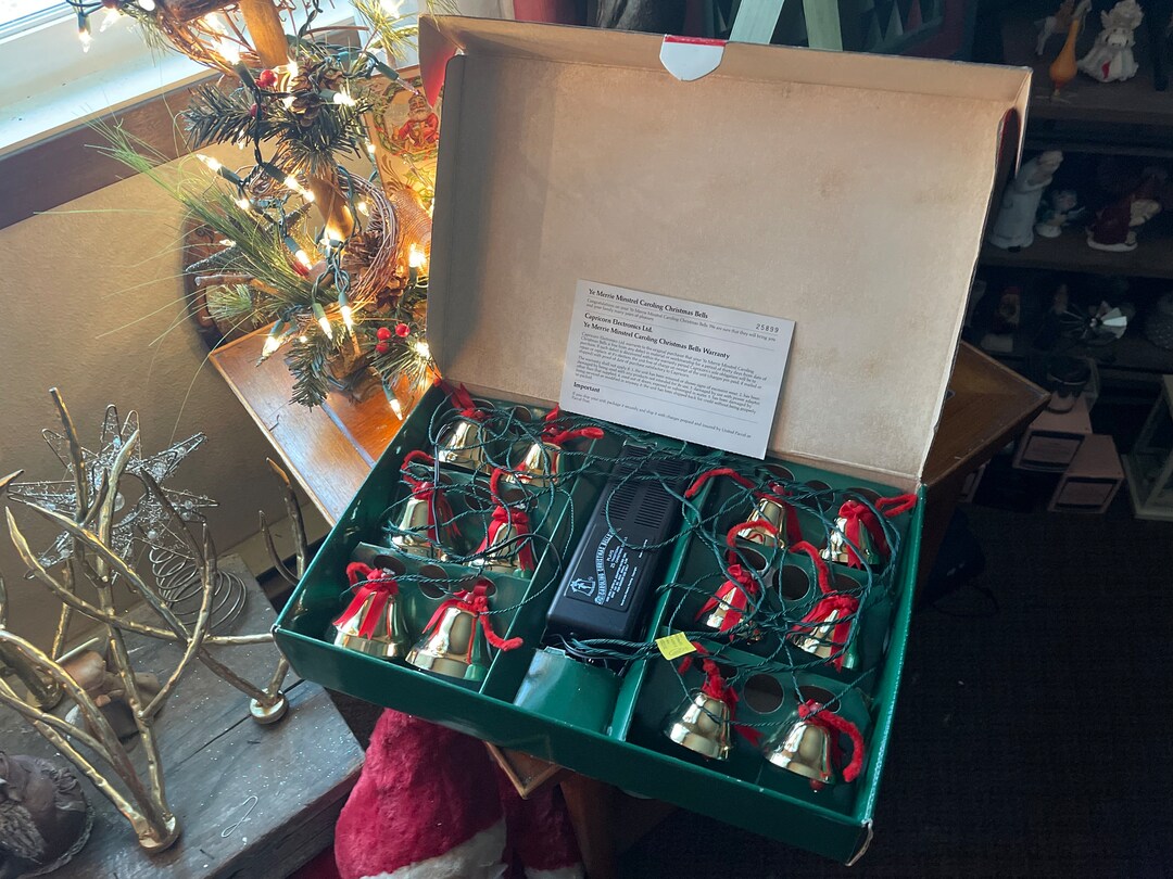 Vintage Caroling Christmas Bells 25 Christmas Carols AUS100 Ye Merry Minstrel Etsy