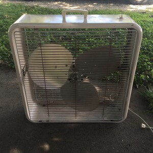 Vintage Monarch Aire 20” Metal Box Fan Speed New Zealand