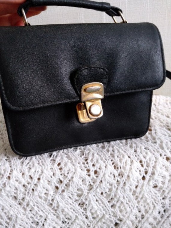 Small vintage handbag 1990s