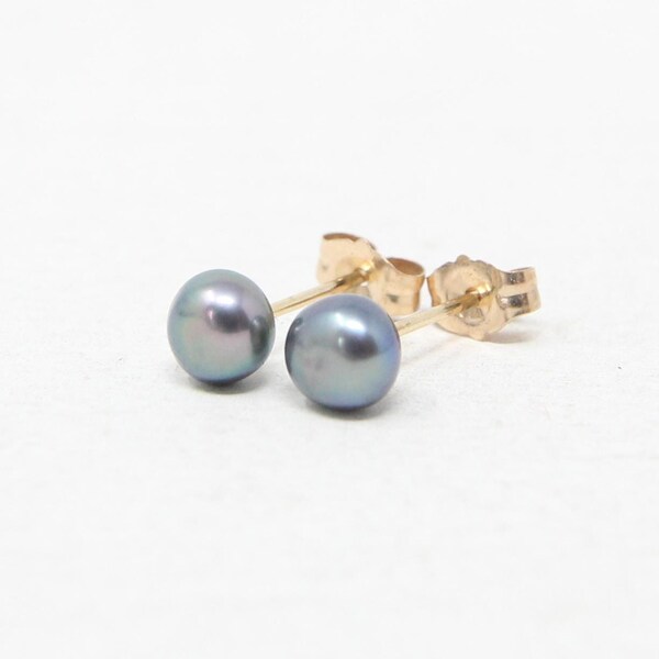 Vintage Hallmarked Solid 14ct 14k Gold Black Peacock Natural Cultured Pearl Stud Earrings