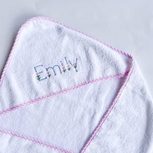 Monogrammed Hooded Towel for Baby Infant Flower Bath Towel Personalized Gift for Baby Shower