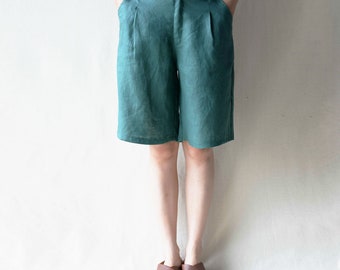 Vintage 80s Linen Shorts with Pockets: Summer Style