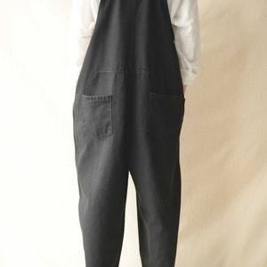 Lässige Overalls Lose Baumwolloveralls Overall mit Taschen Schwarzer Strampler Handgefertigte Hosen Lässige Baumwolloveralls Hosen Bild 7