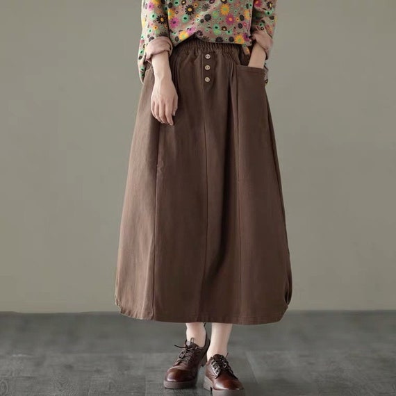 Oversized skirts with clearance pockets