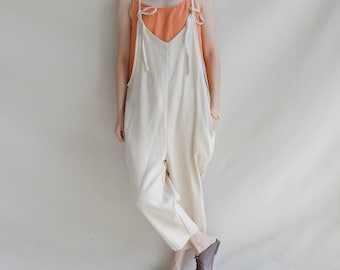 Handmade Linen Jumpsuit: Women's Casual Summer Overalls with Pockets
