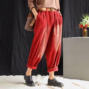 Women Corduroy Loose Trousers Vintage Pleated Corduroy Pants Wide Leg Oversize Trousers Winter Maxi Pants image 4