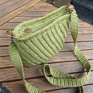 Crochet raffia bag Raffia crossbody bag straw raffia purse Raffia handbag handmade raffia bag vintage small crochet bag straw raffia bag
