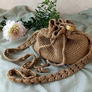 Gehäkelte Jutetasche natürliche Jute Crossbody Jutetasche Handgemachte Jutetasche umweltfreundliche Tasche kleine Häkeltasche Vegan Tasche handgewebte Tasche
