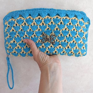 Gehäkelte Clutch aus Raffia Raffia Umhängetasche Raffia Handtasche Gehäkelte Clutch Strohtasche Raffia Handtasche kleine Häkeltasche Vintage Clutch Umschlag