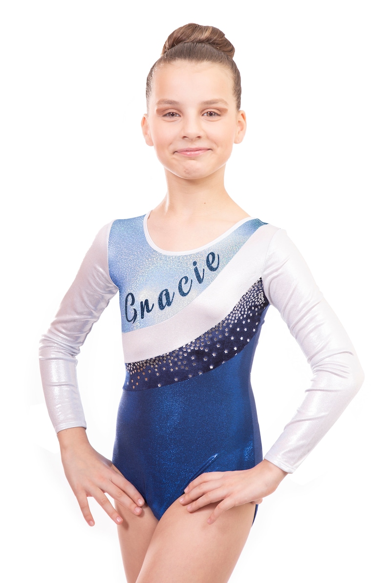 Justaucorps de gymnastique personnalisé à manches longues pour filles Jazmin Blue avec nom personnalisé en paillettes bleues image 1
