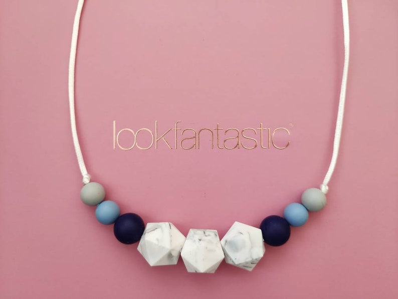 breastfeeding teething necklace