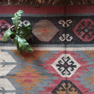 Jute Kilim Rug 5x8ft