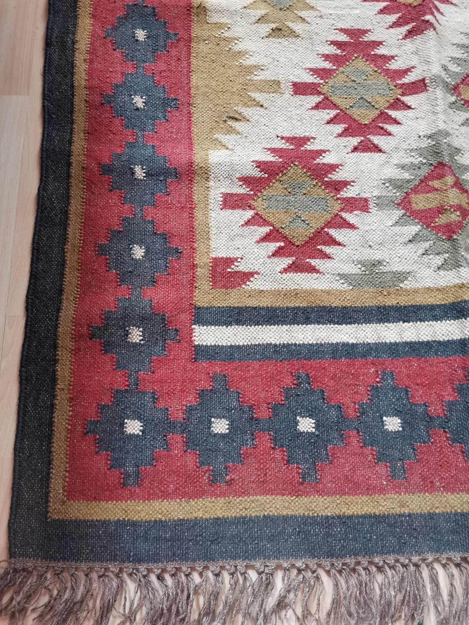 Handwoven Jute Kilim Rug 5x8 Ft Etsy
