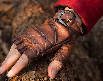 Keltische Handschuhe aus Leder – Braun