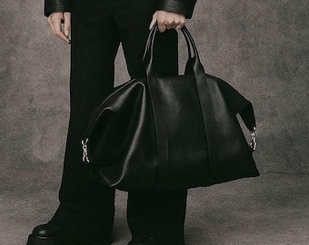 Black Leather Weekender Bag | Leather Duffel — Rugged Elegance for the Modern Man