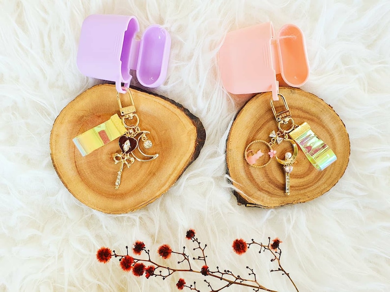 Stunning Sailor Moon key chain for airpod case