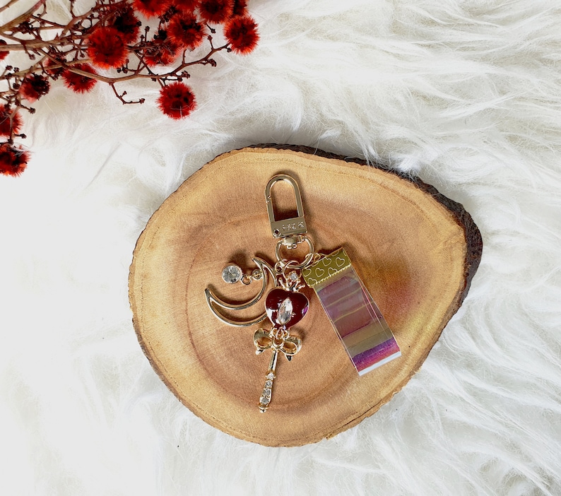 Stunning Sailor Moon key chain for airpod case