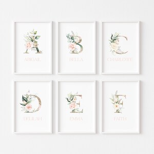 Impresiones del dormitorio / Dormitorio de las niñas letra personalizada impresión / floral impresión acuarela / impresión de vivero rosa / impresión del bebé / nombre personalizado