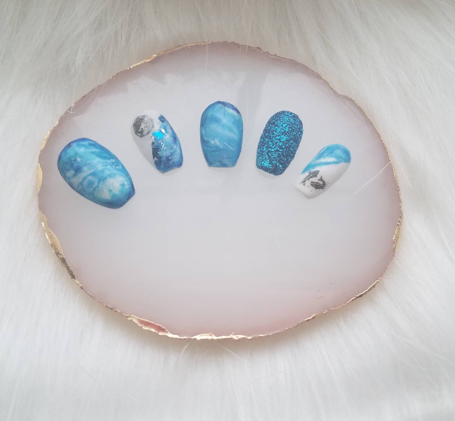 Aquamarine Pisces zodiac sign press-on nails made to order. | Etsy