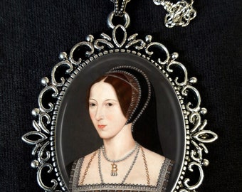 Anne Boleyn Large Antique Silver Pendant Necklace Earrings Henry 8th Eighth Wife Queen England Tudor 16th Century Portrait
