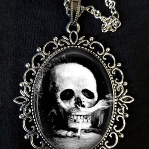 Skull Optical Illusion Romantic Couple French Beret Large Antique Silver Pendant Necklace Brooch Earrings Cufflinks Goth Surreal