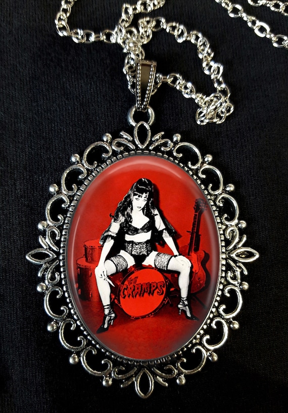 The Cramps Antique Silver Pendant Necklace Earrings Poison Ivy Psychobilly Bad Girl Gravest Tribute