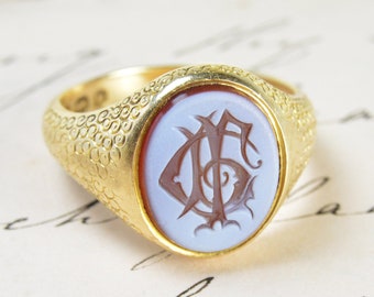 Vintage Sardonyx Signet Monogram Ring 18ct, Chased Shoulders.