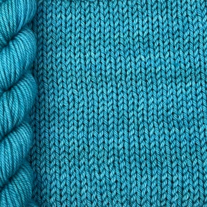 4 Ply DK Yarn 10g 20g 50g 100g Skein Hand Dyed Kingfisher Semi Solid Tonal S/W Merino Wool Nylon Knitting Crochet Socks Hats Garments   M65