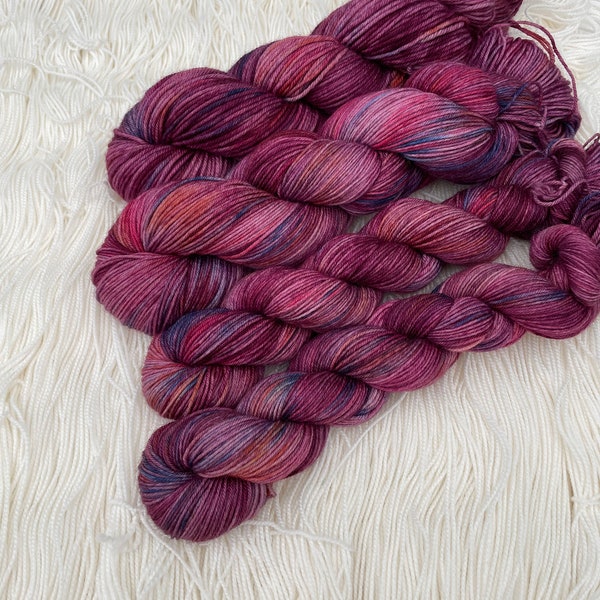 4 Ply / DK Sock Yarn Hand Dyed Super Wash Merino Wool Nylon 100g or 50g Skein Damson