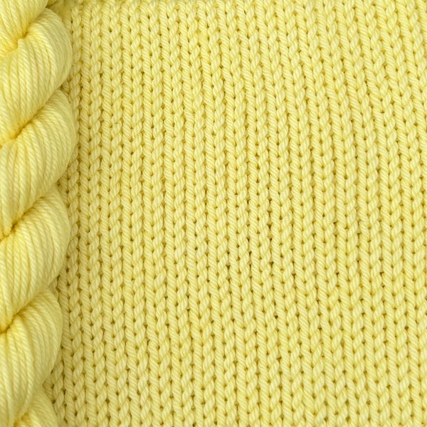 4 fils de laine DK 10 g 20 g 50 g 100 g écheveau teint à la main citron pulpeux semi-solide ton sur ton S/W laine mérinos nylon chaussettes à tricoter au crochet M41