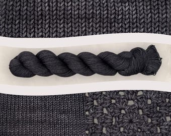 4Ply DK Yarn Hand Dyed Charcoal / Black Semi Solid Tonal 10g 20g 50g 100g Skein S/W Merino Wool Nylon Sock Knitting Crochet