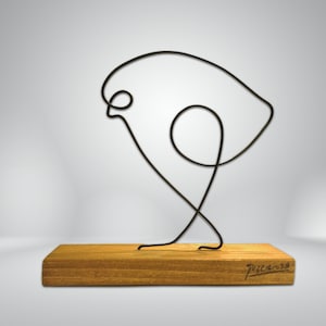 Pablo Picasso&#39;s Sparrow Wire Art Sculpture, Tabletop Decor, Art Deco, Handmade gifts, Handcrafted Art, Minimalist decors, New Home Gifts