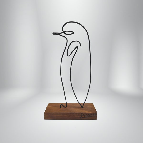 Pablo Picasso's Penguin Wire Art Sculpture, Minimalist decors, Tabletop Decor, Art Deco, Handmade gifts, Handcrafted Art, Thank you Gifts