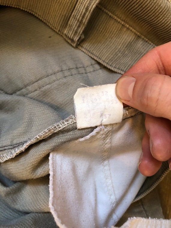 1990s Beige Levi’s Corduroy Pants 34 - image 3