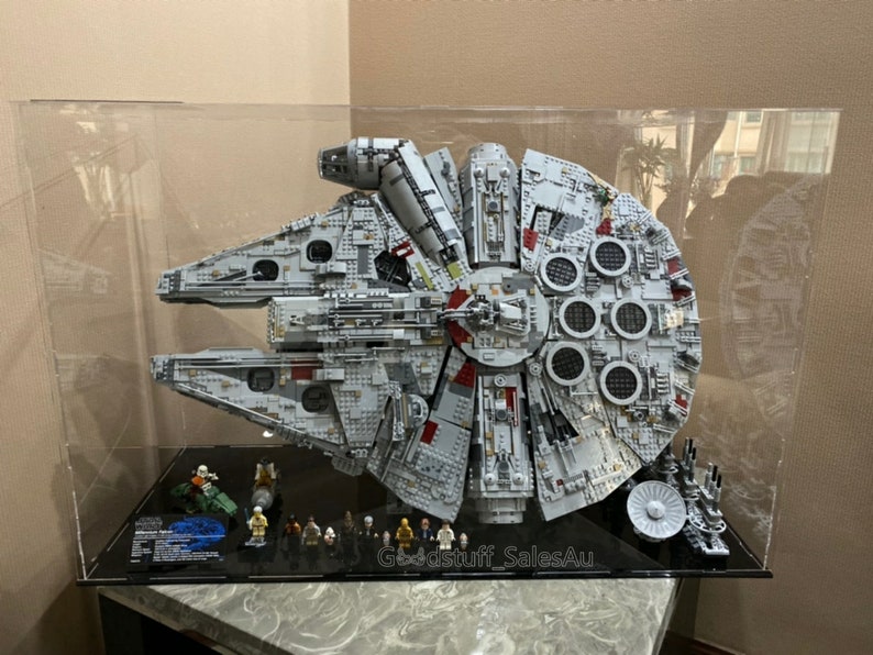 Display King Lego Millennium Falcon 75192 display case | Etsy
