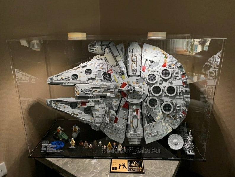 display case lego millennium falcon