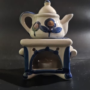 Vintage aromlampa, kamin för uppvärmning av eteriska oljor