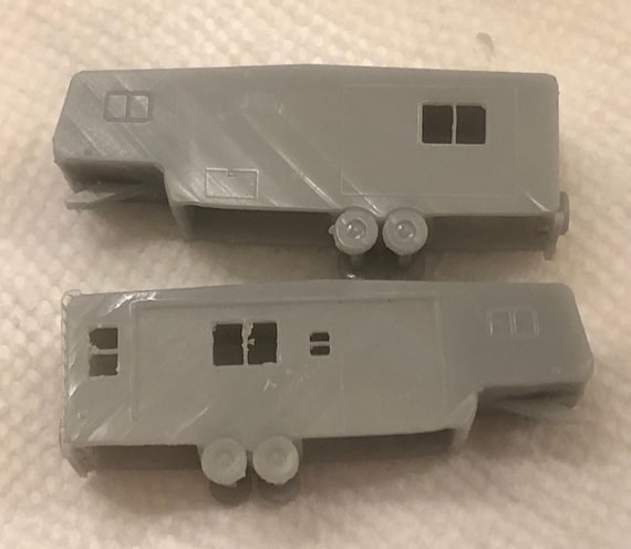 N Scale 28' 5th Wheel Camper/trailer Pack