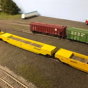 N Scale UP 9582-6XX Well Cars - 3 Pack