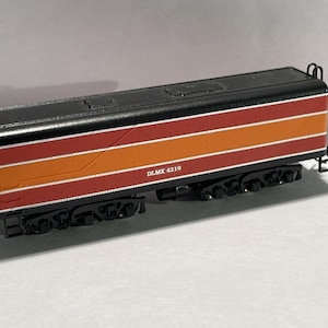 N Scale DLMX 4219 Tender