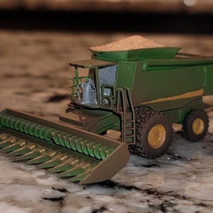 N Scale  Modern Combine