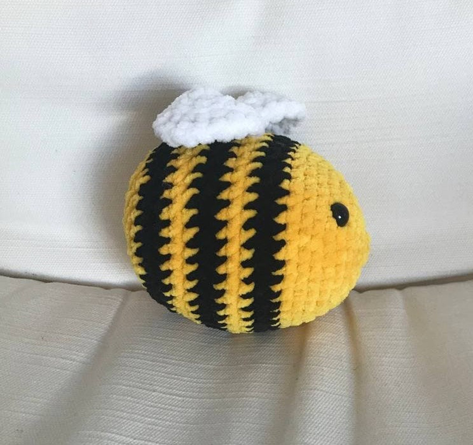 Amigurumi bee/plush bee/ bumblebee crochet plush gift stuffed | Etsy