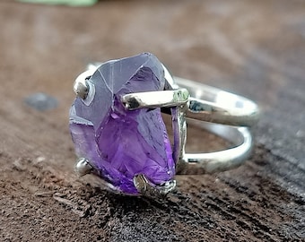 Raw stone Ring, Amethyst raw stone silver ring, Rings, Purple stone ring, Handmade  ring, boho jewelry, natural stone ring, silver925,