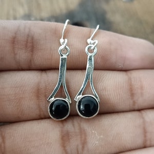 Black onyx sterling silver earring, black onyx earring, dangle earrings, onyx silver jewelry, sterling silver, round shaped, gift for her