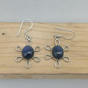 Labradorite sterling silver earring, Labradorite earring, dangle earrings, silver jewelry, sterling silver 925, oval shaped, gift for her