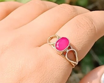 Anello rubino Anello rosa Gioielli Boho fatti a mano Anello regalo Birthstone di luglio per le donne Regalo in argento massiccio 925 per il suo anello da donna