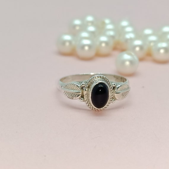 Black Onyx Silver Ring , 925 Sterling Silver Ring, Leaf Design Ring, Handmade Ring, Bohemian Black Onyx Stone Ring, Boho Jewelry, Minimalist - Etsy Black Onyx Silver Ring , 925 Sterling Silver Ring, Leaf Design Ring, Handmade Ring, Bohemian Black Onyx Stone Ring, Boho Jewelry, Minimalist - Etsy