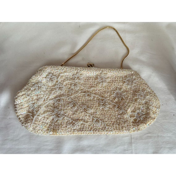 Vintage white beaded handbag hand beaded in Hong … - image 4