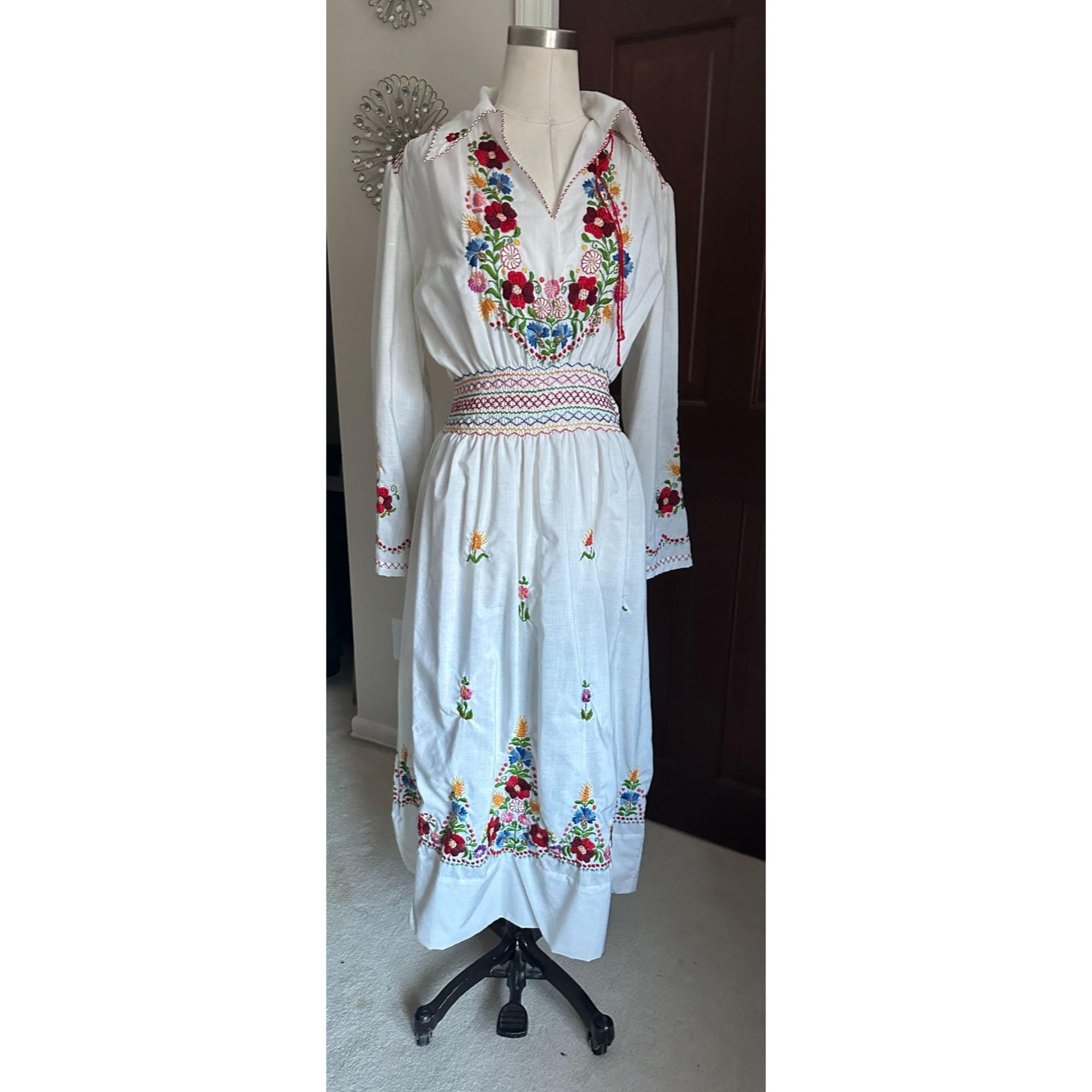 Vintage Hungarian Embroidered Dress - Etsy