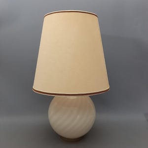 Luminária de mesa em formato de esfera espiral de vidro Murano com cúpula de tecido, design italiano moderno vintage, década de 1970